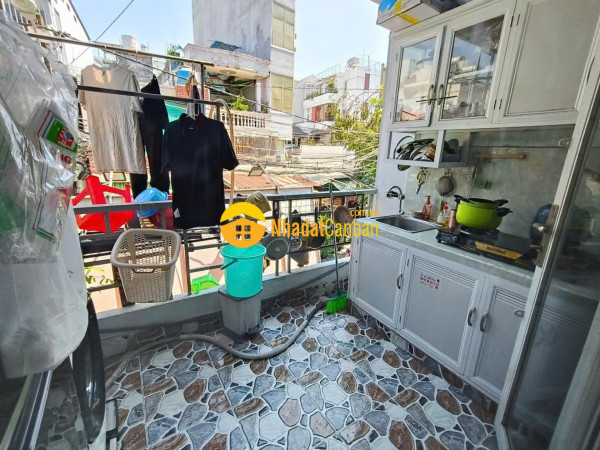 Nhà hiếm bình thạnh sát mặt tiền ngô đức kếbình thạnh hẻm xe hơi nhỉnh 5 tỷ