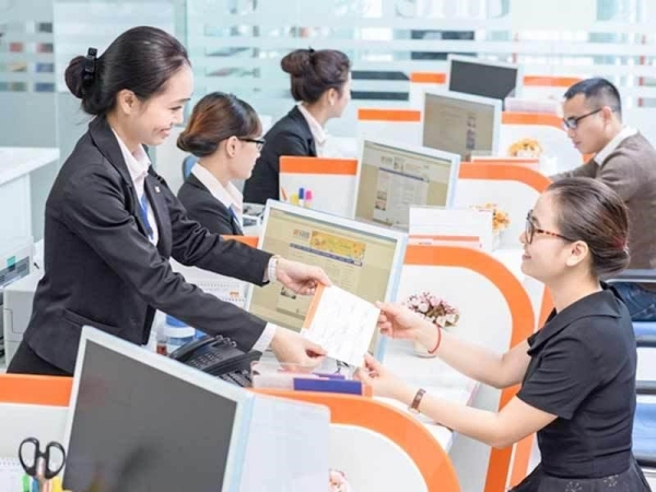 Tài chính & Dịch vụ